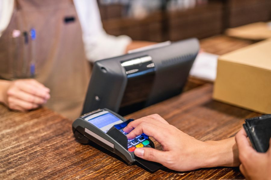 Seamless Transactions on the Go: Type of Handheld POS Solutions