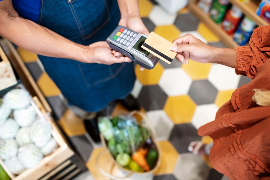 What Are The Differences Between A Merchant Service And A POS System?