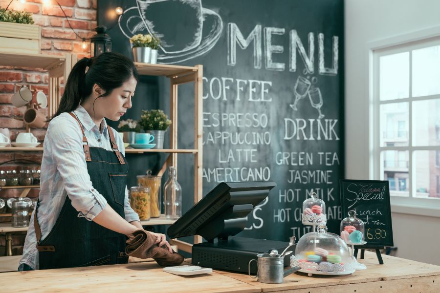 5 reasons to upgrade your cafe POS software now