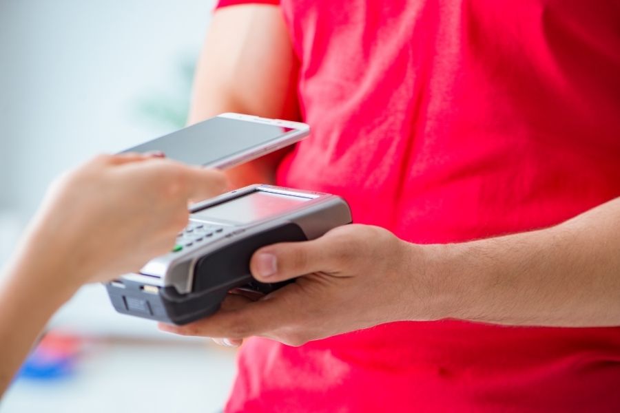 Seamless selling with shopify mobile pos