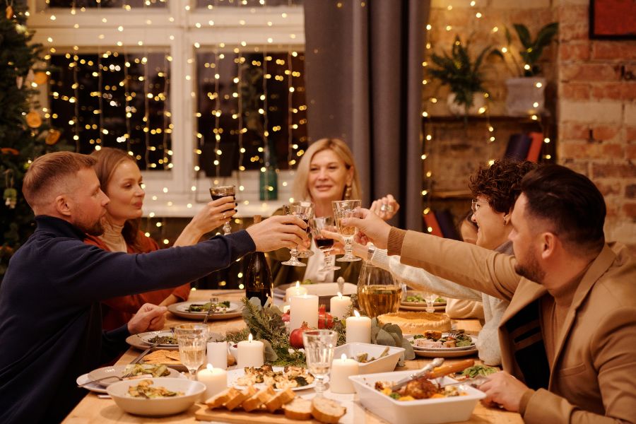 Upgrader your POS to serve customers the best Christmas dinner